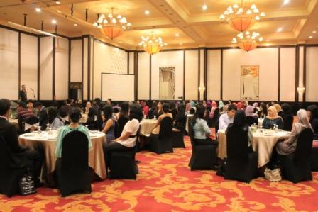 KPM Unpad Selenggarakan Pelatihan Table Manner